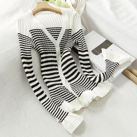 Lavah Style Boutique Tops - Knit Cardigan
